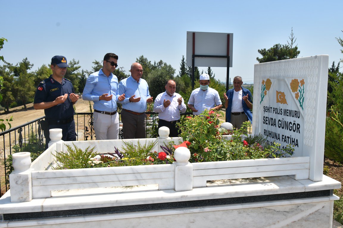 15 Temmuz Şehidi Sevda Güngör kabri başında anıldı